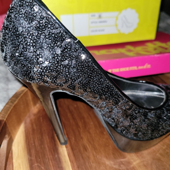Charlotte Russe black sequins heels - Picture 2 of 4